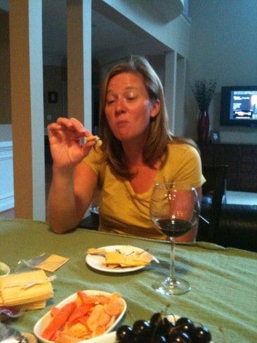 photo(2) tasting cheese