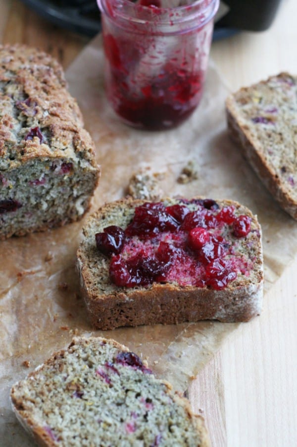 Ginger Cranberry Sauce Bread plus 18 more creative Thanksgiving leftover recipes!