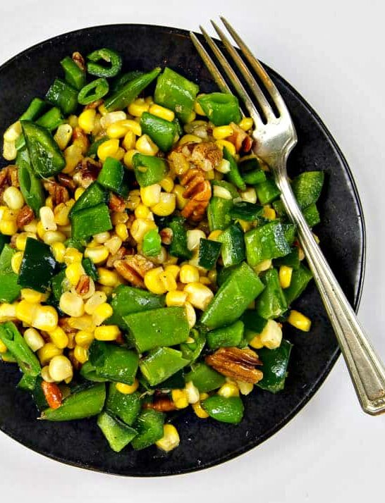 This Sugar Snap Pea Salad has just five ingredients and so much flavor! Super fast and healthy!