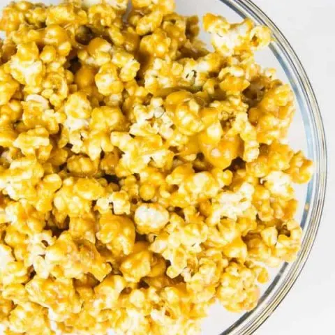 Peanut Butter & Maple Gourmet Popcorn - so simple you won't believe it! And sooo addicting!