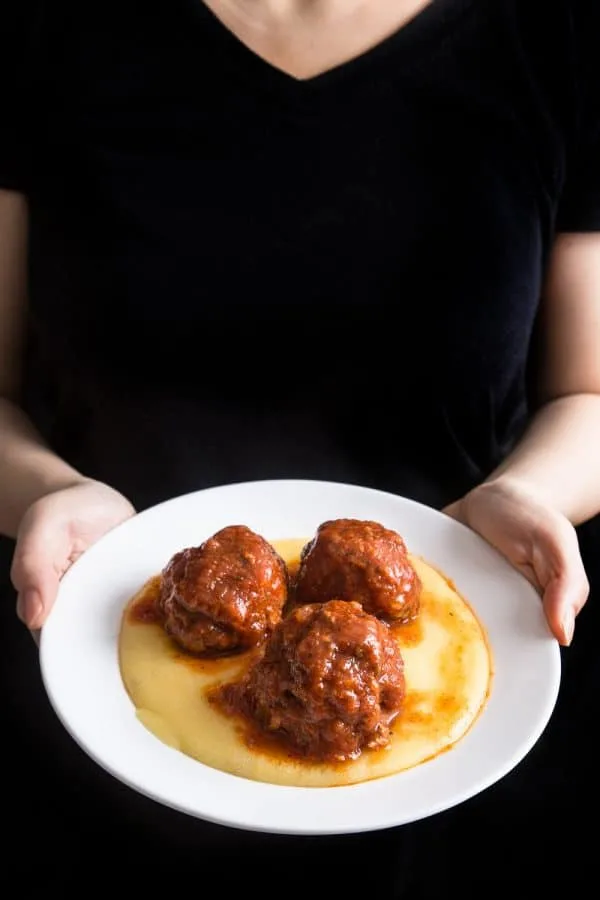 Meatballs in Easy Tomato Sauce made in a pressure cooker! PLUS more great Electric Pressure Cooker Recipes!