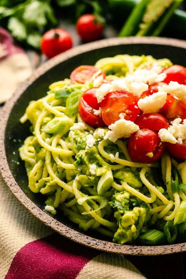 TEN MINUTES TO DINNER - no, really!! And this Spicy Avocado Pasta tastes amazing, too!