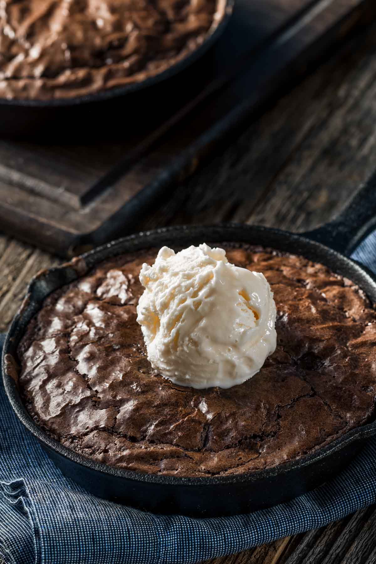 Cast Iron Skillet Brownies • The Wicked Noodle