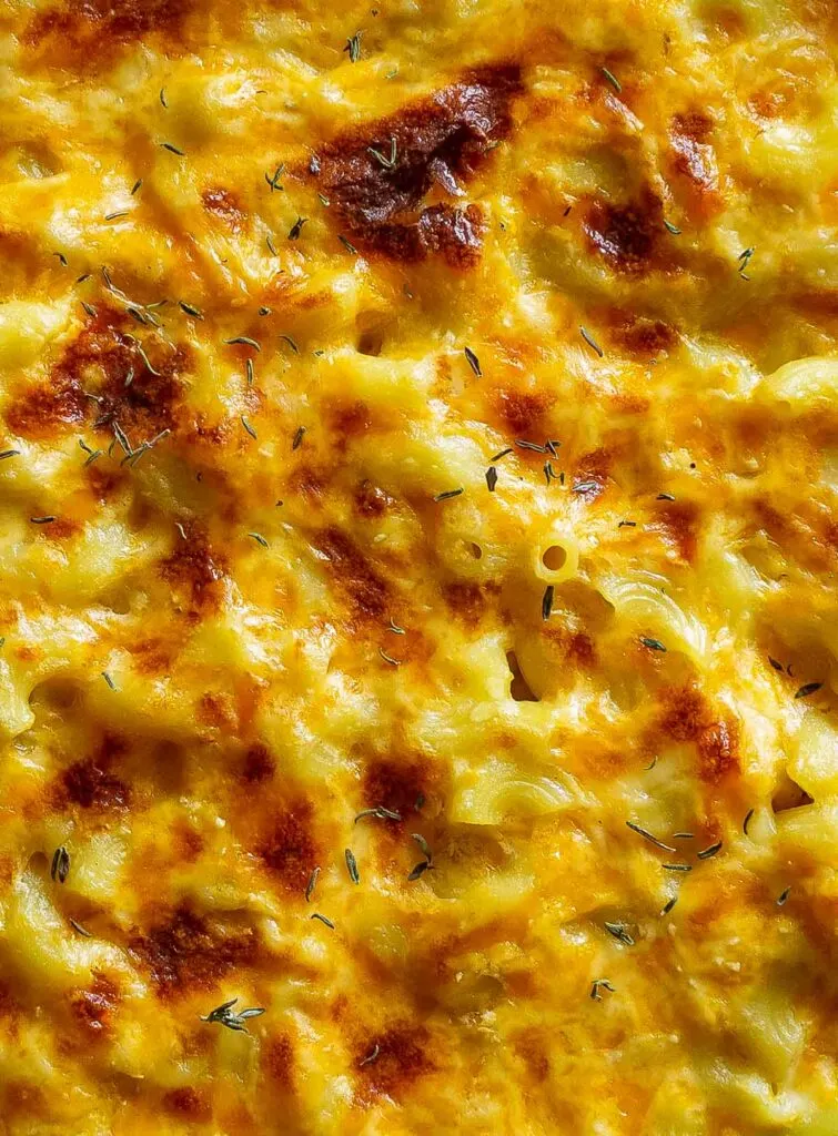 an extreme closeup of smoked mac and cheese