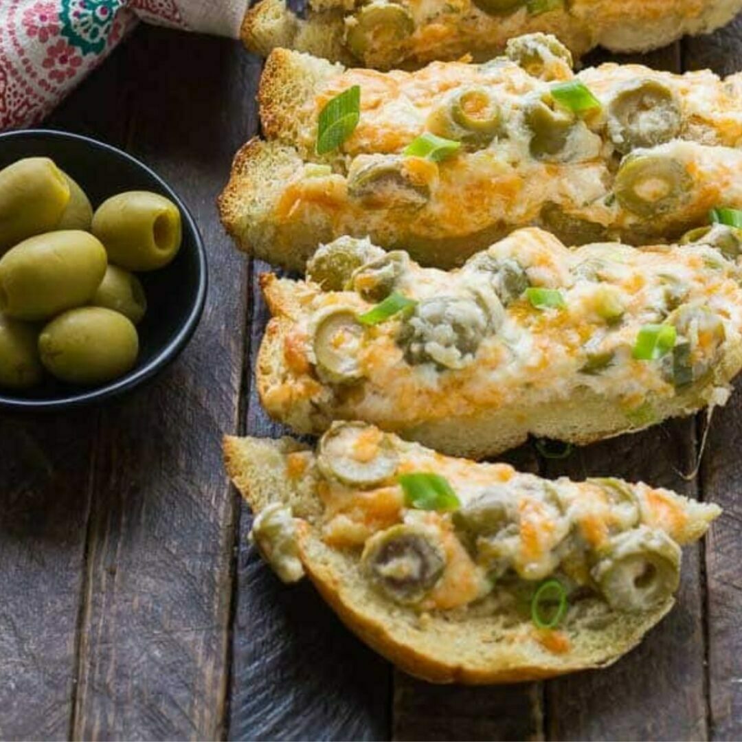 Easy Olive Cheese Bread Recipe • The Wicked Noodle