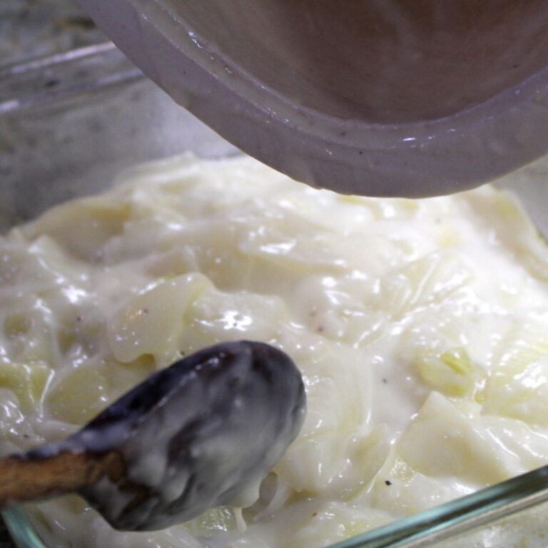 Easy Creamed Onions • The Wicked Noodle