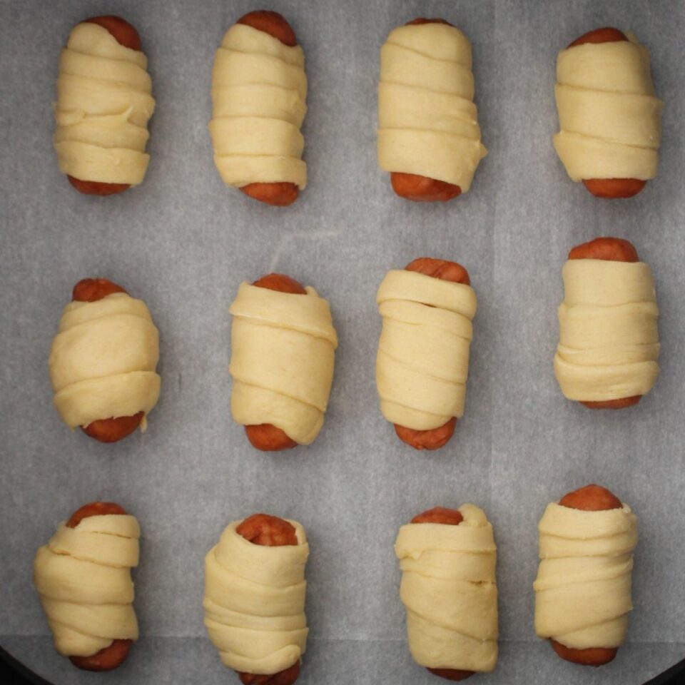 Easy Air Fryer Pigs In A Blanket • The Wicked Noodle