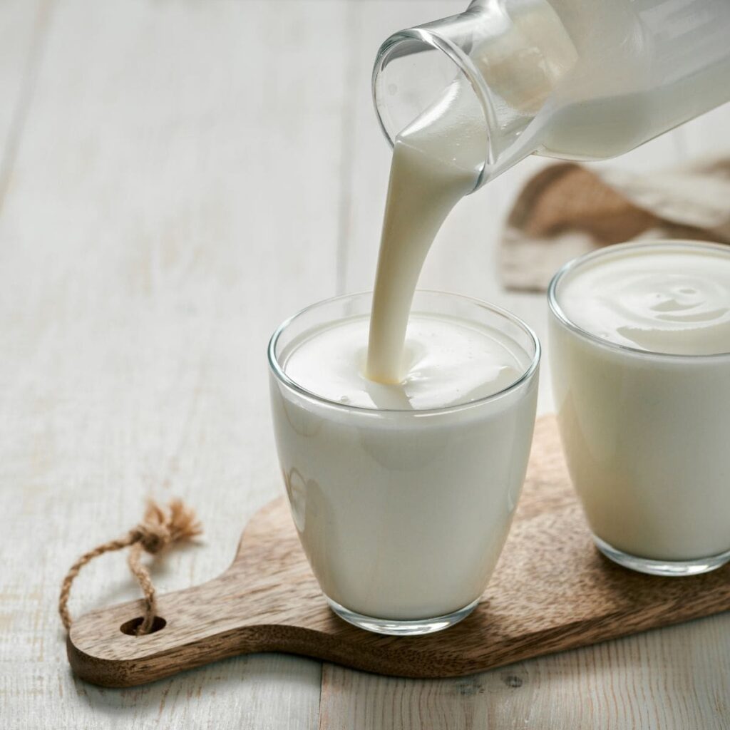 8 Best Buttermilk Substitutes • The Wicked Noodle