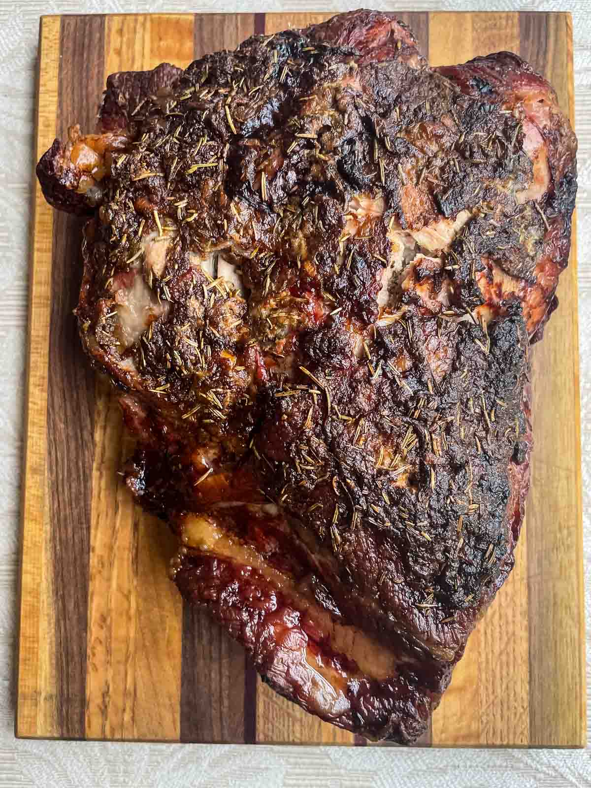Smoked Pork Butt Recipe (Tender, Juicy & Full Of Flavor!)