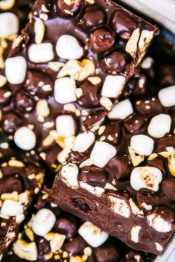 No-Bake Rocky Road Bars with Cashews